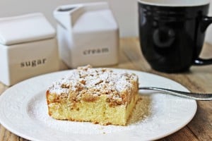 Delicious, classic NY Crumb Coffee Cake just like the kind you would find in your favorite coffee shop, a tender cake topped with large chunks of cinnamon sugar goodness!
