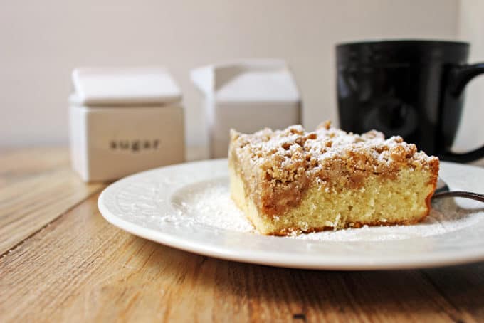 Delicious, classic NY Crumb Coffee Cake just like the kind you would find in your favorite coffee shop, a tender cake topped with large chunks of cinnamon sugar goodness!