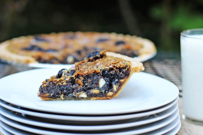 A deliciously melty, warm, Oreo chunk cookie with white chocolate chips baked into a buttery crisp pie crust. Serve alone (this is a very rich pie!) or with ice cream or whipped cream.
