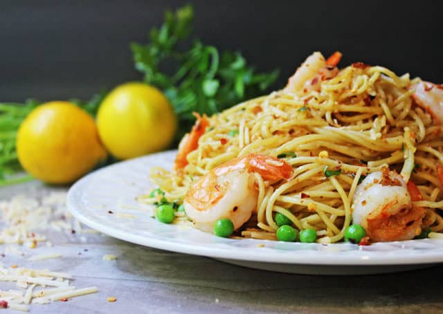 parmesan shrimp pasta with peas and lemon