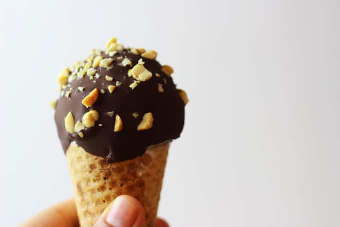 All the flavors of the original, with 1/4 the number of ingredients! Homemade delicious vanilla ice cream, dipped in homemade chocolate magic shell and topped with crushed peanuts.