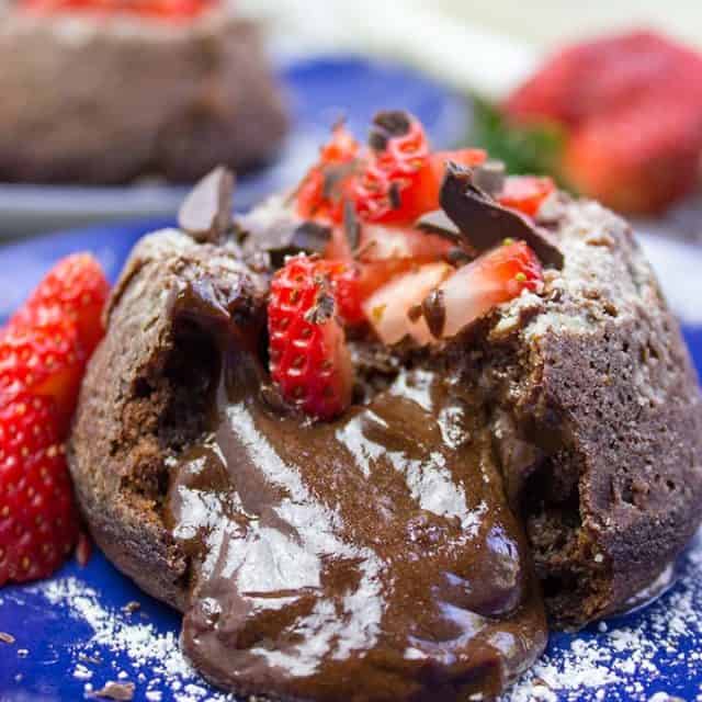 With only 5 Ingredients and 1 bowl this Easy Chocolate Molten Lava Cake recipe will be in your oven in less than 10 minutes and on your table in less than 30!