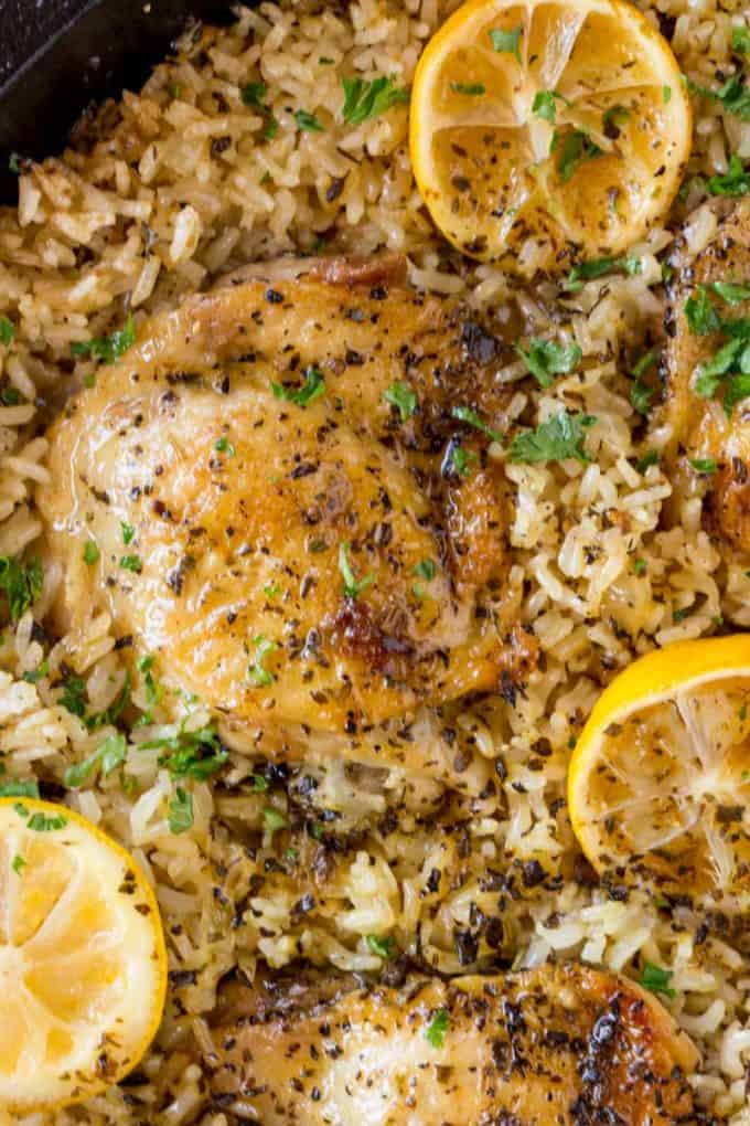 One Pot Greek Chicken and Rice with AMAZING crispy and creamy lemony rice!