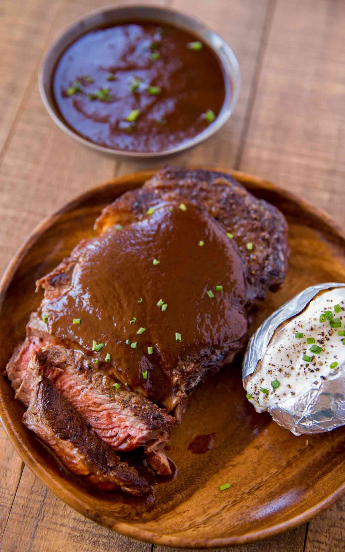 An easy and perfect A1 Steak Sauce Copycat made in just 20 minutes and for so much less money! Made with raisins, Worcestershire sauce and ketchup.