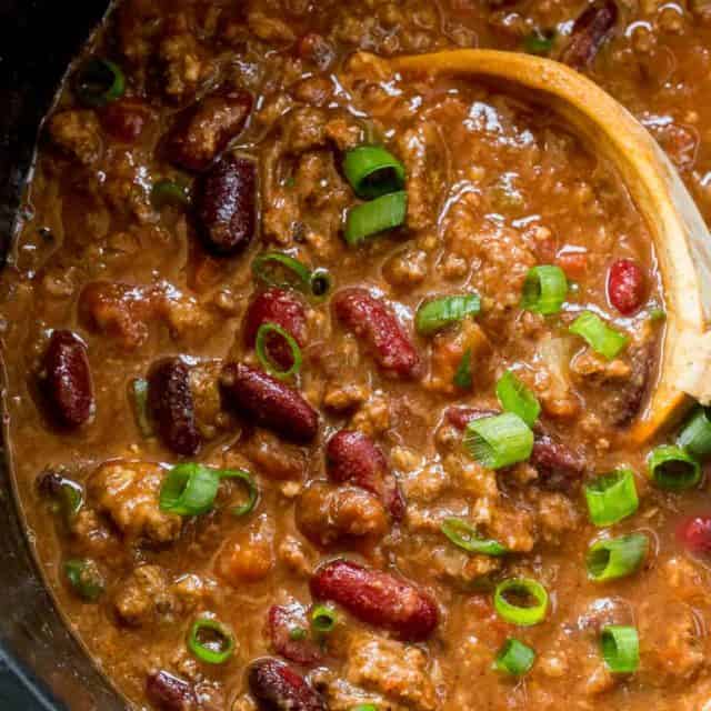 beef chili recipe made in the slow cooker