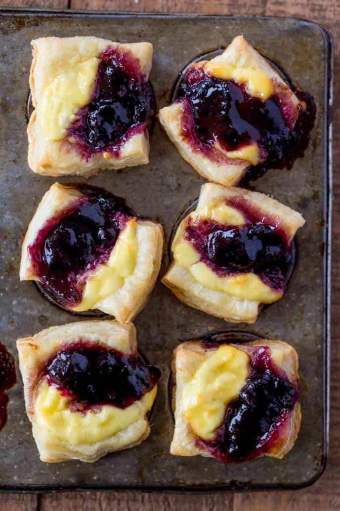 Blueberry Vanilla Goat Cheese Puff Pastry bites can be appetizers or desserts! Heck you can even serve them for brunch!