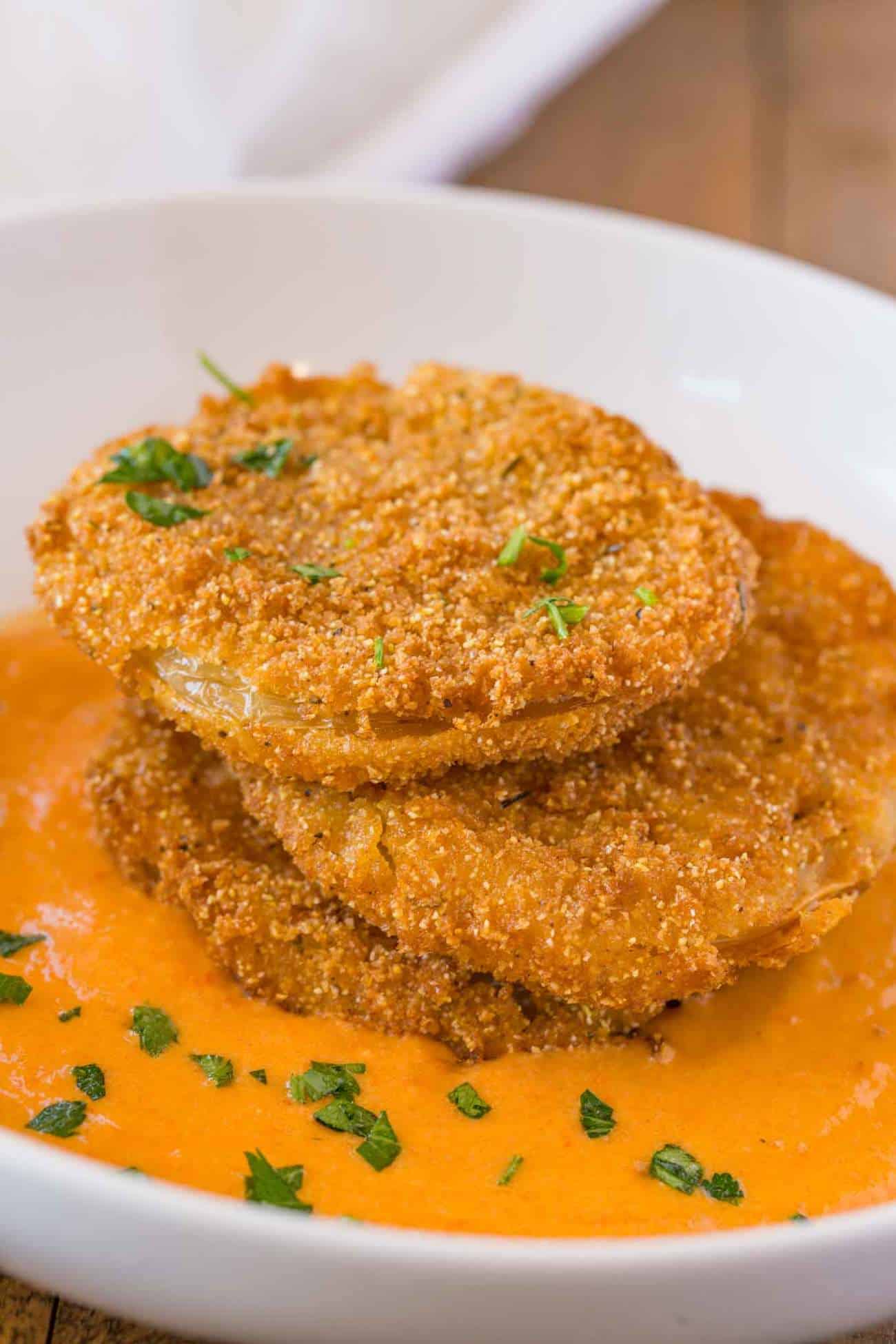 Fried Green Tomatoes with Sauce