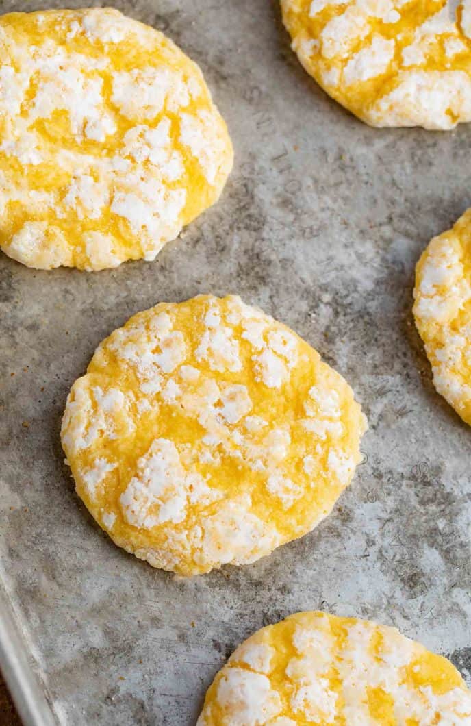 Lemon Cookies with powdered sugar