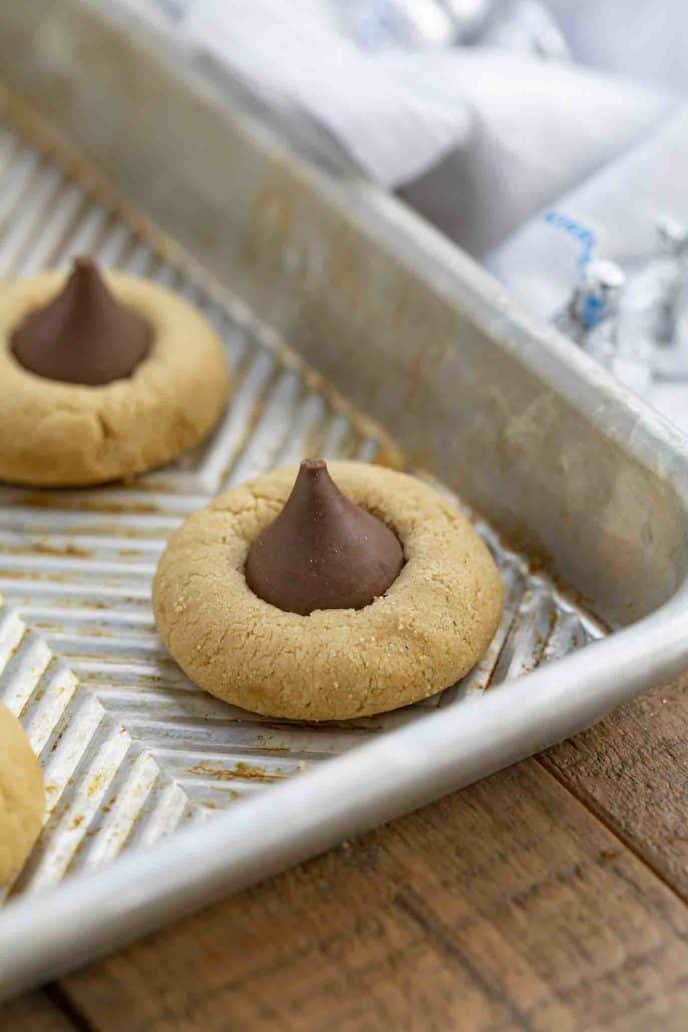 Easy Peanut Butter Cookies with Chocolate Kisses