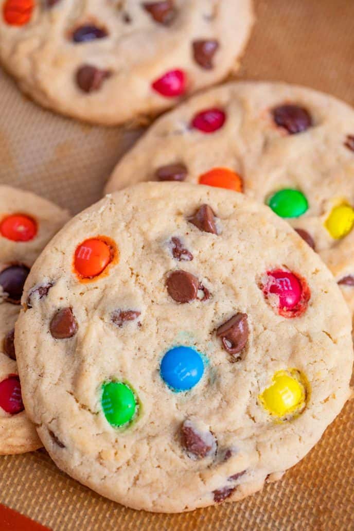 Easy M&M Chocolate Chip Cookies