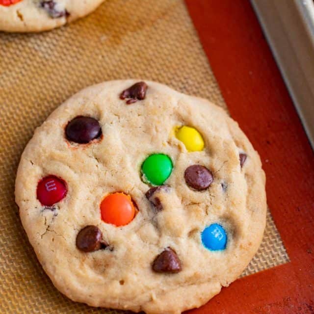 Easy M&M Cookies