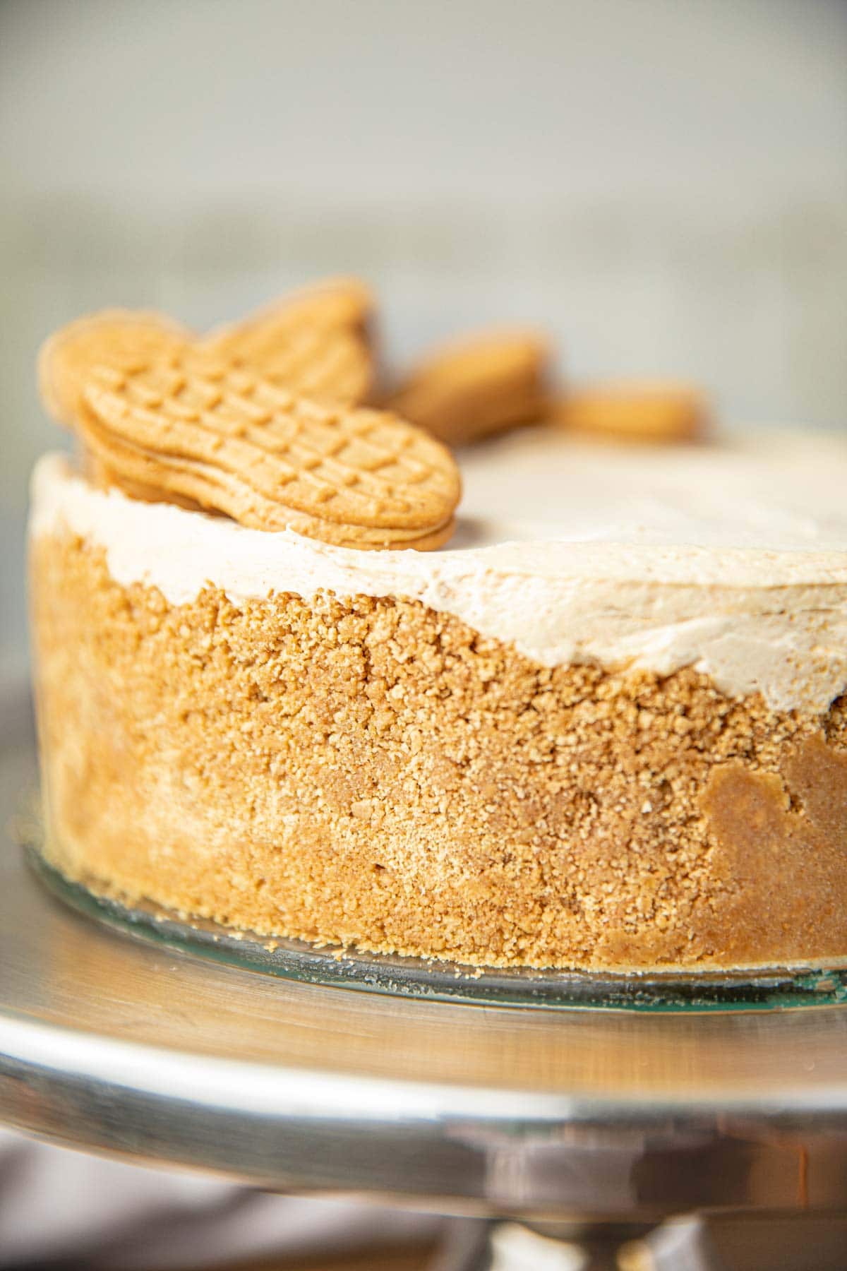 Whole Peanut Butter Pie with Nutter Butter Crust on Cake Stand